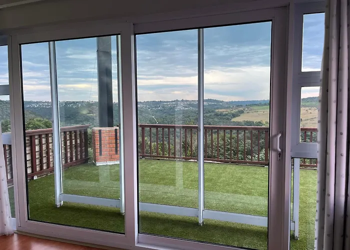 Sky Holiday House